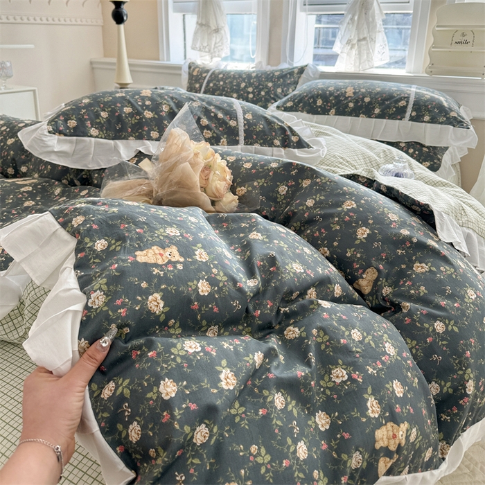 91家纺网 家纺一手货源 找家纺 简宜家居（朝初家纺） 2025新款40支斜纹全棉花边款四件套 水墨印花