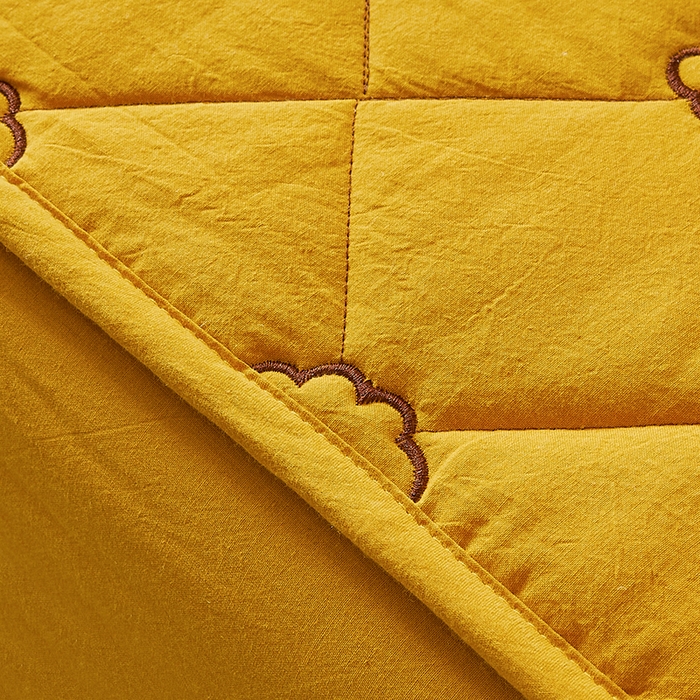 91家纺网 家纺一手货源 找家纺 3C 2024新款全棉抗菌抑菌云朵刺绣床笠 柠檬黄