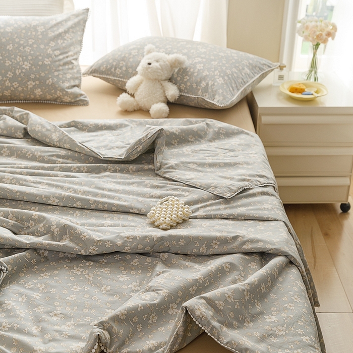 91家纺网 家纺一手货源 找家纺 优被业 2025新款全棉13372大豆夏被四件套小碎花系列 素颜