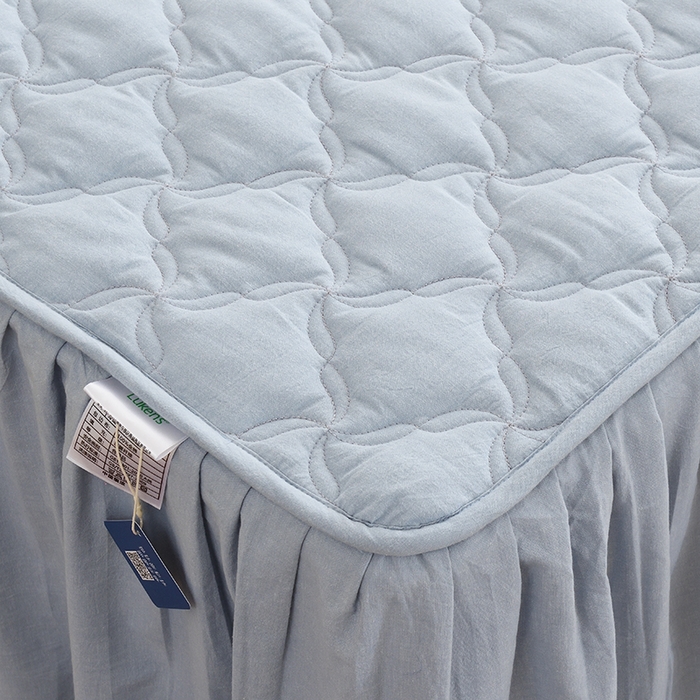 91家纺网 家纺一手货源 找家纺 3C 2024新款风车抗菌水洗棉床裙  浅蓝色