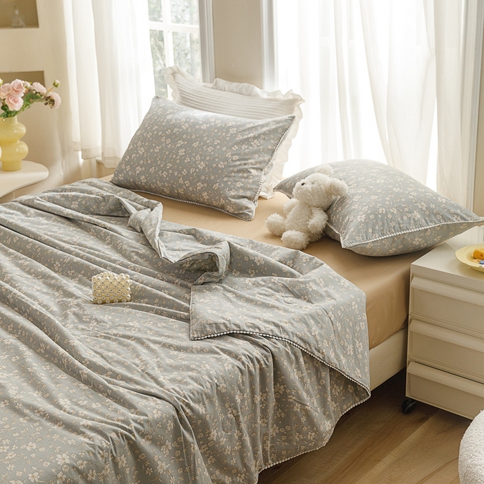 91家纺网 家纺一手货源 找家纺 优被业 2025新款全棉13372大豆夏被四件套小碎花系列 素颜