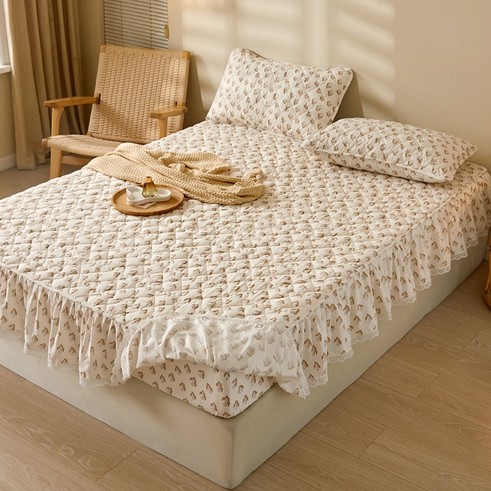 91家纺网 家纺一手货源 找家纺 3C 2024新款全棉水洗棉印花大豆床笠 铃兰花开花边款