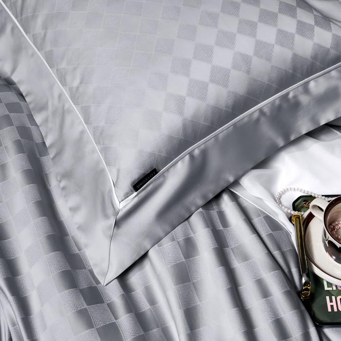 91家纺网 家纺一手货源 找家纺 U品汇 2024新款100支长绒棉提花四件套 斐乐-冰川银