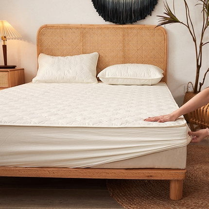 91家纺网 家纺一手货源 找家纺 3C 2024新款抗菌防螨透气防水夹棉床笠 珍珠白