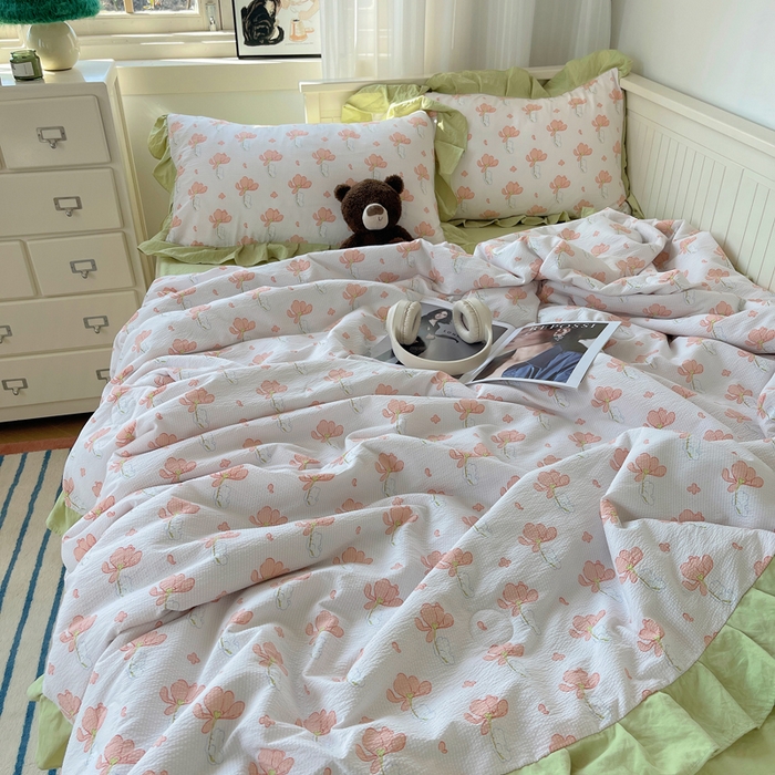 91家纺网 家纺一手货源 找家纺 顾里家纺 2024新款韩系治愈小清新花边氧气泡泡棉夏被四件套 田野少女