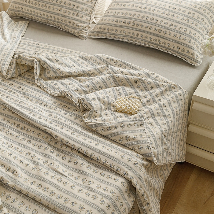 91家纺网 家纺一手货源 找家纺 优被业 2025新款全棉13372大豆夏被四件套小碎花系列 洛可可