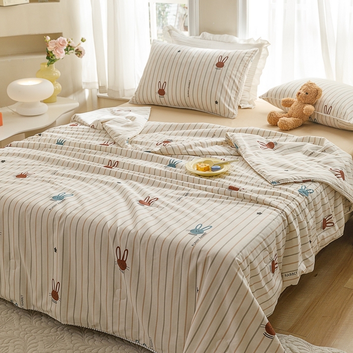 91家纺网 家纺一手货源 找家纺 优被业 2025新款全棉13372大豆夏被四件套小碎花系列 比菲兔