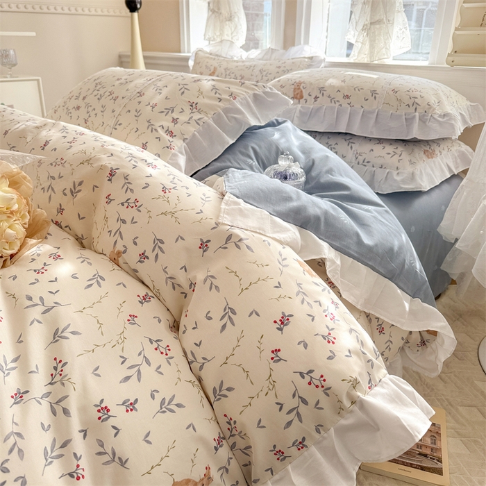 91家纺网 家纺一手货源 找家纺 简宜家居（朝初家纺） 2025新款40支斜纹全棉花边款四件套 一只甜甜兔