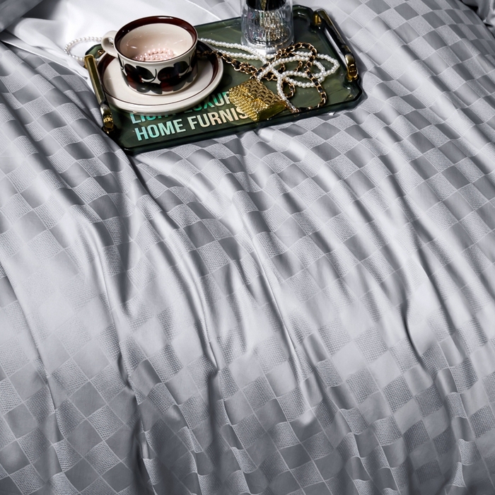 91家纺网 家纺一手货源 找家纺 U品汇 2024新款100支长绒棉提花四件套 斐乐-冰川银