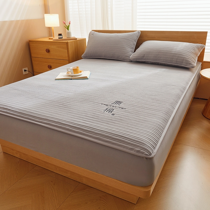 91家纺网 家纺一手货源 找家纺 喜居 2024新款原棉大豆夹棉床笠 雅灰