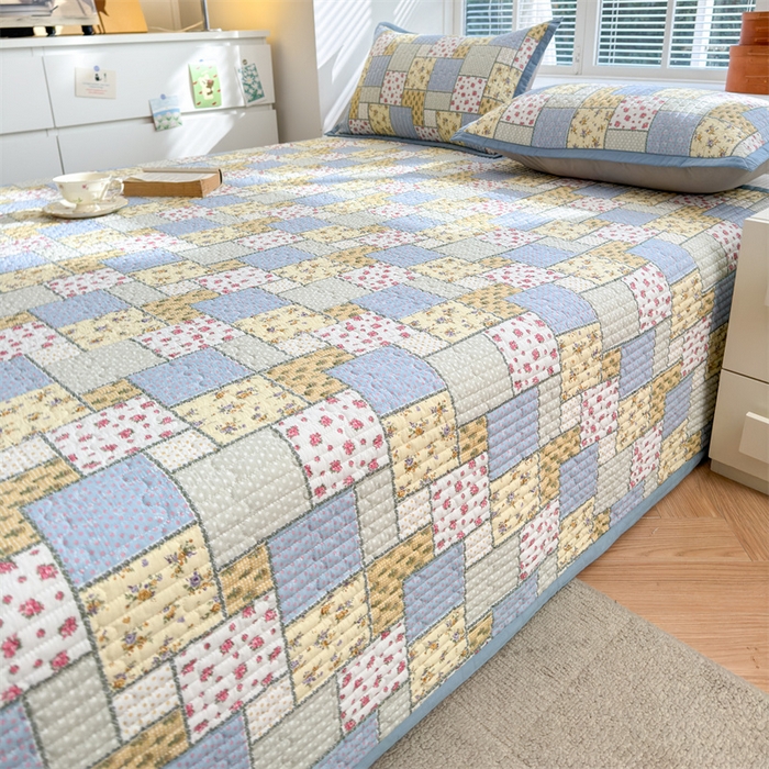 91家纺网 家纺一手货源 找家纺 美优兰2025春双面全棉水洗床盖懒人图 秘境