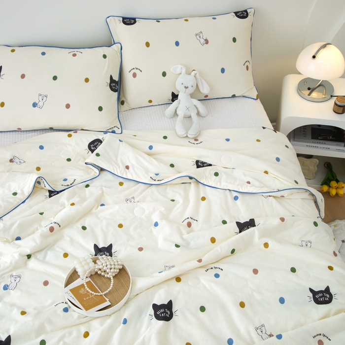 91家纺网 家纺一手货源 找家纺 维洋 2025新款A类针织大豆被夏被被子 波点黑猫