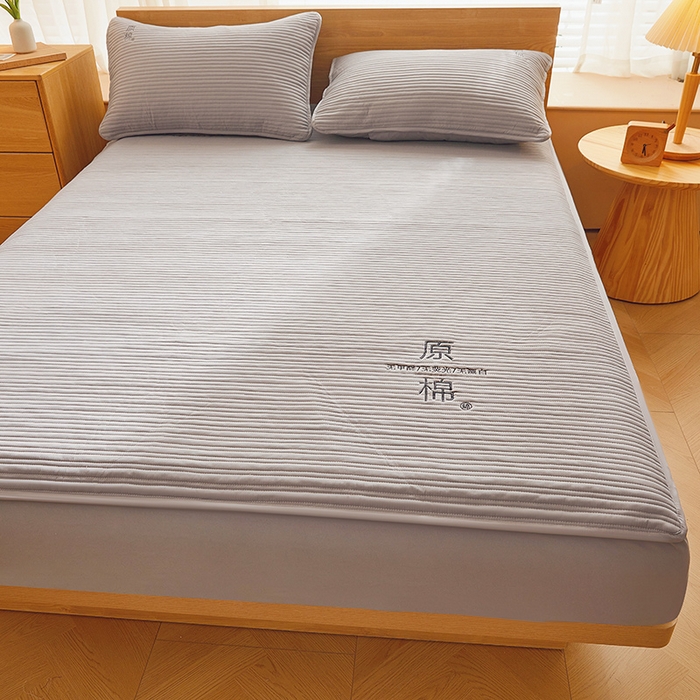 91家纺网 家纺一手货源 找家纺 喜居 2024新款原棉大豆夹棉床笠 雅灰