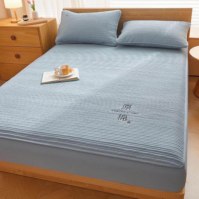 91家纺网 家纺一手货源 找家纺 喜居 2024新款原棉大豆夹棉床笠 雾蓝