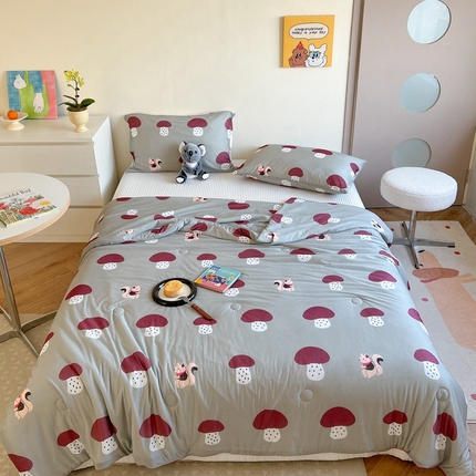 91家纺网 家纺一手货源 找家纺 暖生活 2025新款冰激淋凉感丝夏被系列