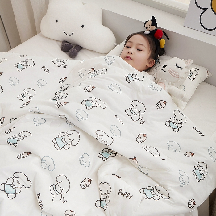 91家纺网 家纺一手货源 找家纺 丝涟家居 2025新款A类双面针织棉卡通小清新滚绳工艺夏被 布丁狗