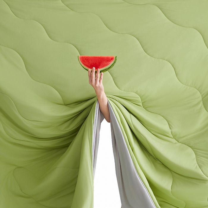 91家纺网 家纺一手货源 找家纺 米米儿家纺 2024新款A类瓜瓜凉感夏被空调被夏凉被西瓜被 蜜瓜绿灰