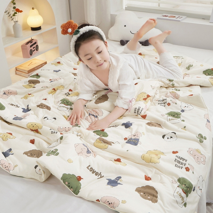 91家纺网 家纺一手货源 找家纺 丝涟家居 2025新款A类双面针织棉卡通小清新滚绳工艺夏被 茶杯狗