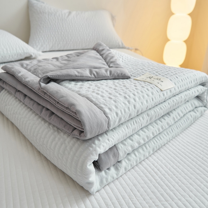 91家纺网 家纺一手货源 找家纺 2024子由家居b类水洗棉泡泡格大豆纤维夏被 泡泡格-浅灰