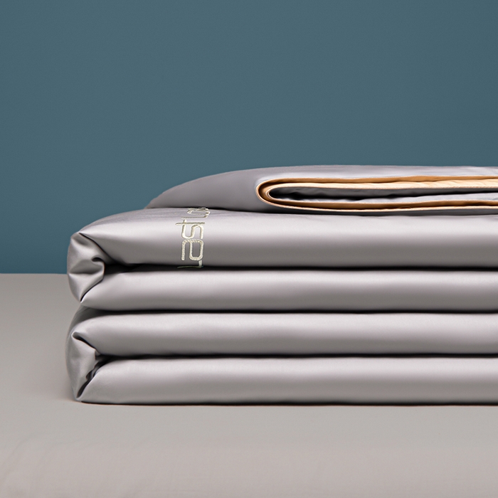 91家纺网 家纺一手货源 找家纺 子由家居 2024新款水洗真丝轻奢绣花夏被四件套 轻奢绣花-浅灰