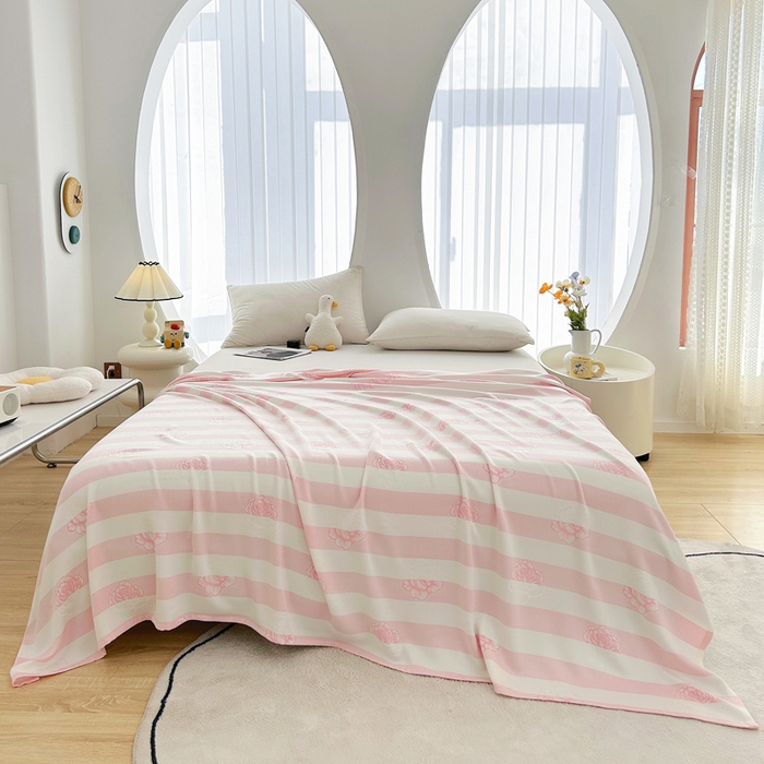 91家纺网 家纺一手货源 找家纺 棉乐町 2025新款色织提花竹纤维毯 眷恋-粉