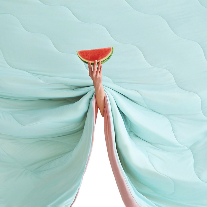 91家纺网 家纺一手货源 找家纺 米米儿家纺 2024新款A类瓜瓜凉感夏被空调被夏凉被西瓜被 冰川蓝粉