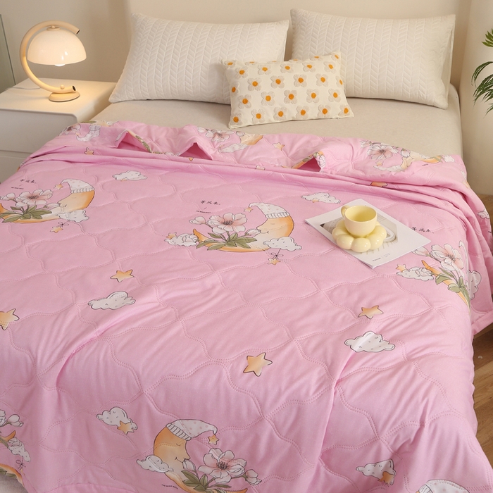 91家纺网 家纺一手货源 找家纺 被多多 2024新款清新印花亲肤绒夏被 晚安