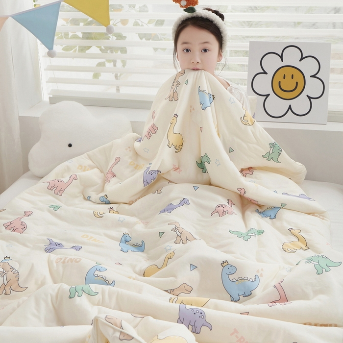 91家纺网 家纺一手货源 找家纺 丝涟家居 2025新款A类双面针织棉卡通小清新滚绳工艺夏被 恐龙时代