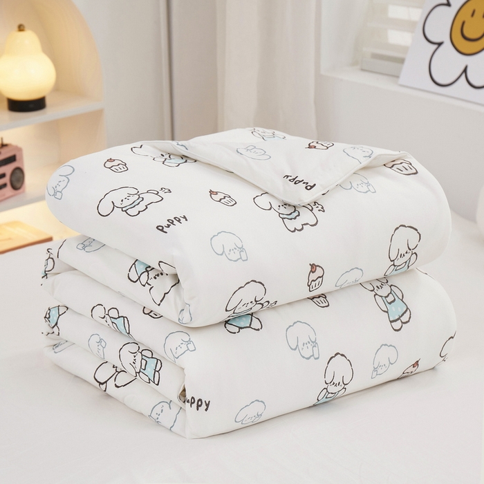 91家纺网 家纺一手货源 找家纺 丝涟家居 2025新款A类双面针织棉卡通小清新滚绳工艺夏被 布丁狗