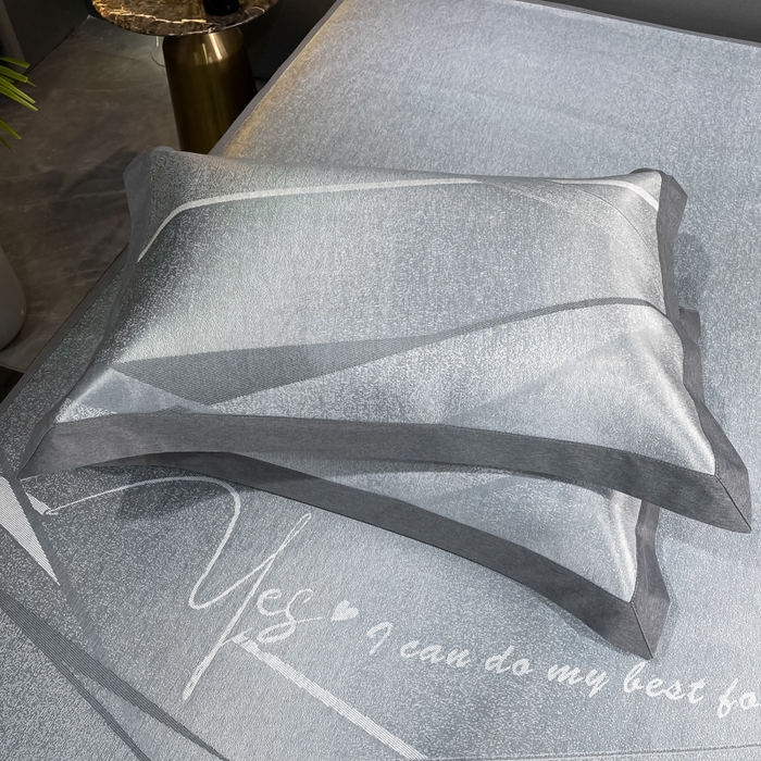 91家纺网 家纺一手货源 找家纺 由有2024升级款A类抗菌高精密色织提花可水洗冰丝凉席三件套/床笠款  邂逅-灰