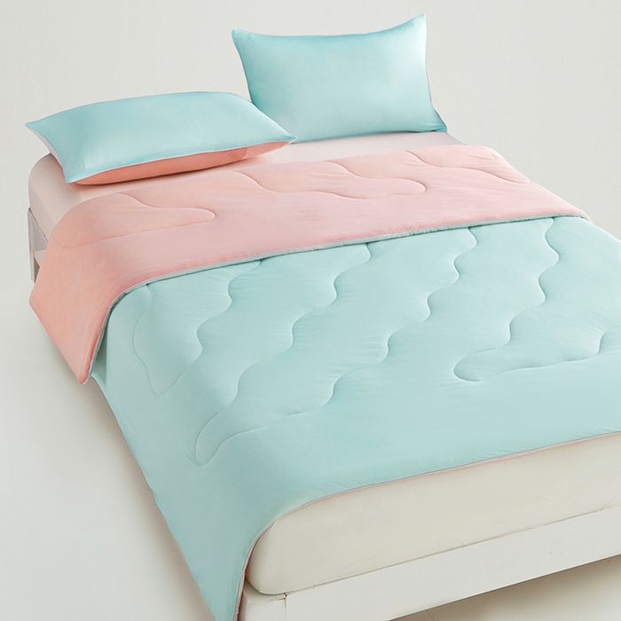 91家纺网 家纺一手货源 找家纺 米米儿家纺 2024新款A类瓜瓜凉感夏被空调被夏凉被西瓜被 冰川蓝粉