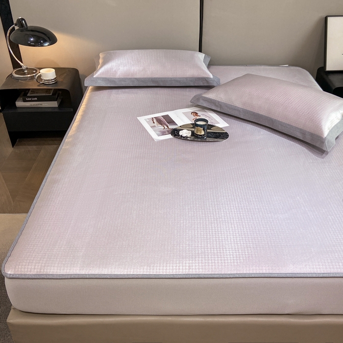 91家纺网 家纺一手货源 找家纺 由有2024升级款A类抗菌高精密色织提花可水洗冰丝凉席三件套/床笠款  千鸟格-粉