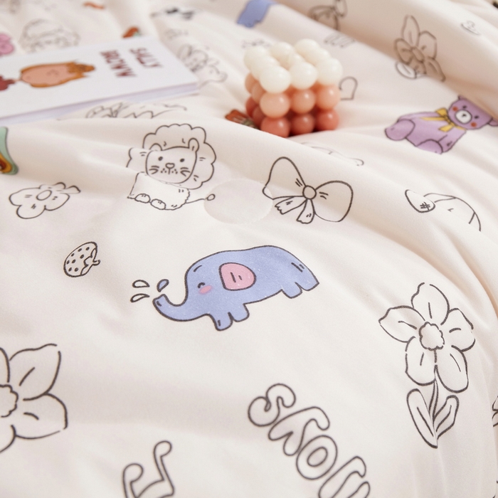 91家纺网 家纺一手货源 找家纺 丝涟家居 2025新款A类双面针织棉卡通小清新滚绳工艺夏被 动物乐园