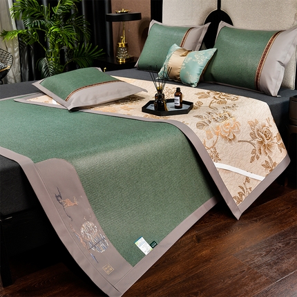 91家纺网 家纺一手货源 找家纺 （总）小牛席业 2024新款丛林小鹿绣花清凉-双面席系列凉席藤席冰藤席乳胶席冰丝席凉豆豆席