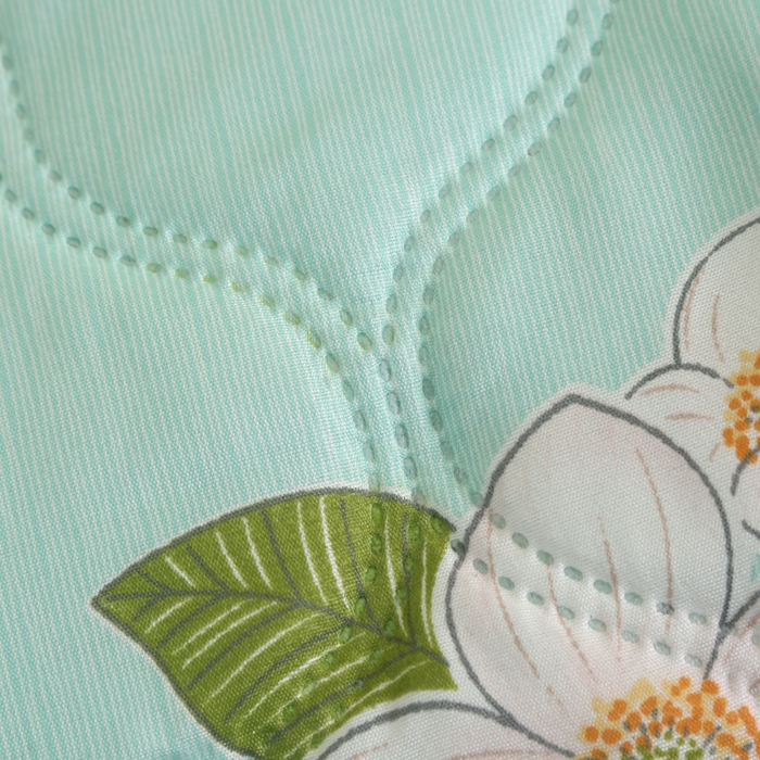 91家纺网 家纺一手货源 找家纺 被多多 2024新款清新印花亲肤绒夏被 风华佳人