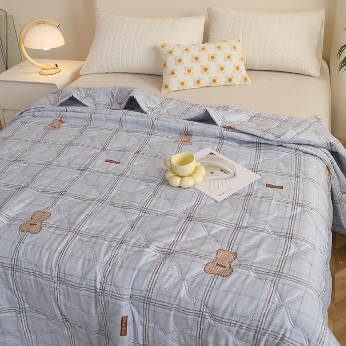 91家纺网 家纺一手货源 找家纺 被多多 2024新款清新印花亲肤绒夏被 克罗伊