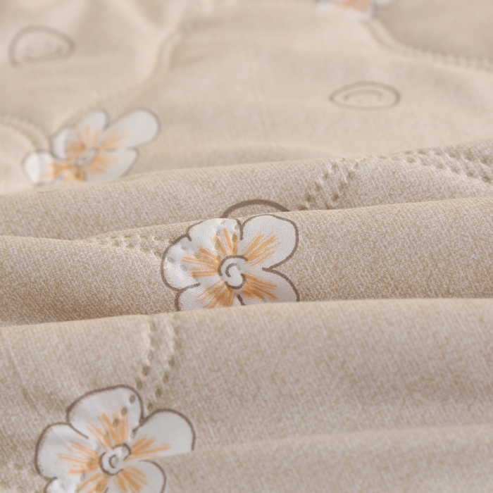 91家纺网 家纺一手货源 找家纺 被多多 2024新款清新印花亲肤绒夏被 梦中花