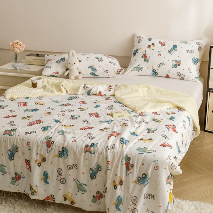 91家纺网 家纺一手货源 找家纺 绒梦里 2024新款小凉皮凉感冰豆豆ins夏被直播爆款夏凉被空调被 车车世界