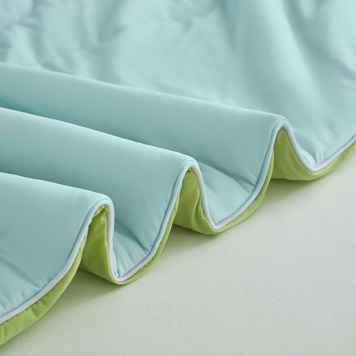 91家纺网 家纺一手货源 找家纺 米米儿家纺 2024新款A类瓜瓜凉感夏被空调被夏凉被西瓜被 冰川蓝绿