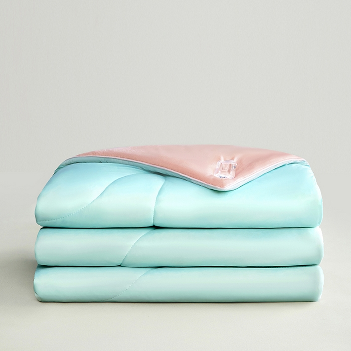 91家纺网 家纺一手货源 找家纺 米米儿家纺 2024新款A类瓜瓜凉感夏被空调被夏凉被西瓜被 冰川蓝粉