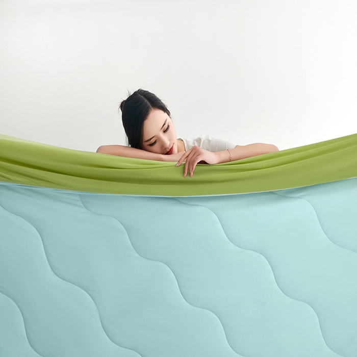 91家纺网 家纺一手货源 找家纺 米米儿家纺 2024新款A类瓜瓜凉感夏被空调被夏凉被西瓜被 冰川蓝绿