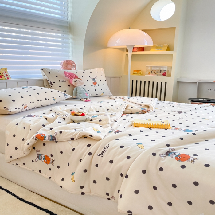 91家纺网 家纺一手货源 找家纺 荔禾家居 2024新款A类针织棉大豆夏被 波点兔