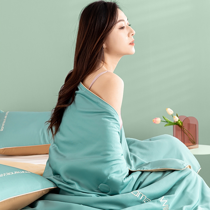 91家纺网 家纺一手货源 找家纺 子由家居 2024新款水洗真丝轻奢绣花夏被四件套 轻奢绣花-松绿