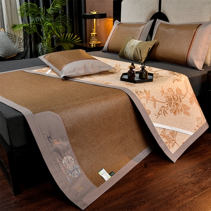 91家纺网 家纺一手货源 找家纺 （总）小牛席业 2024新款丛林小鹿绣花清凉-双面席系列凉席藤席冰藤席乳胶席冰丝席凉豆豆席