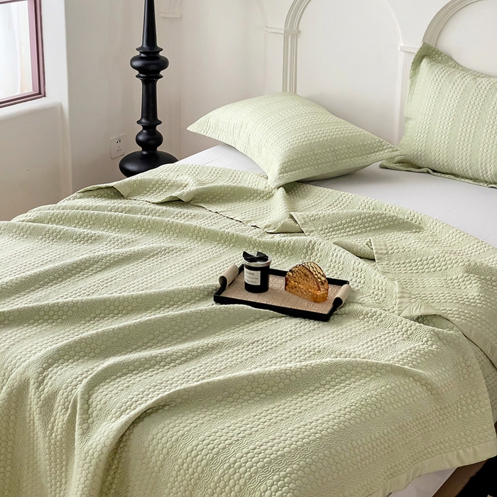 91家纺网 家纺一手货源 找家纺 沐纯家居 2024新款纯色天丝床盖 水绿