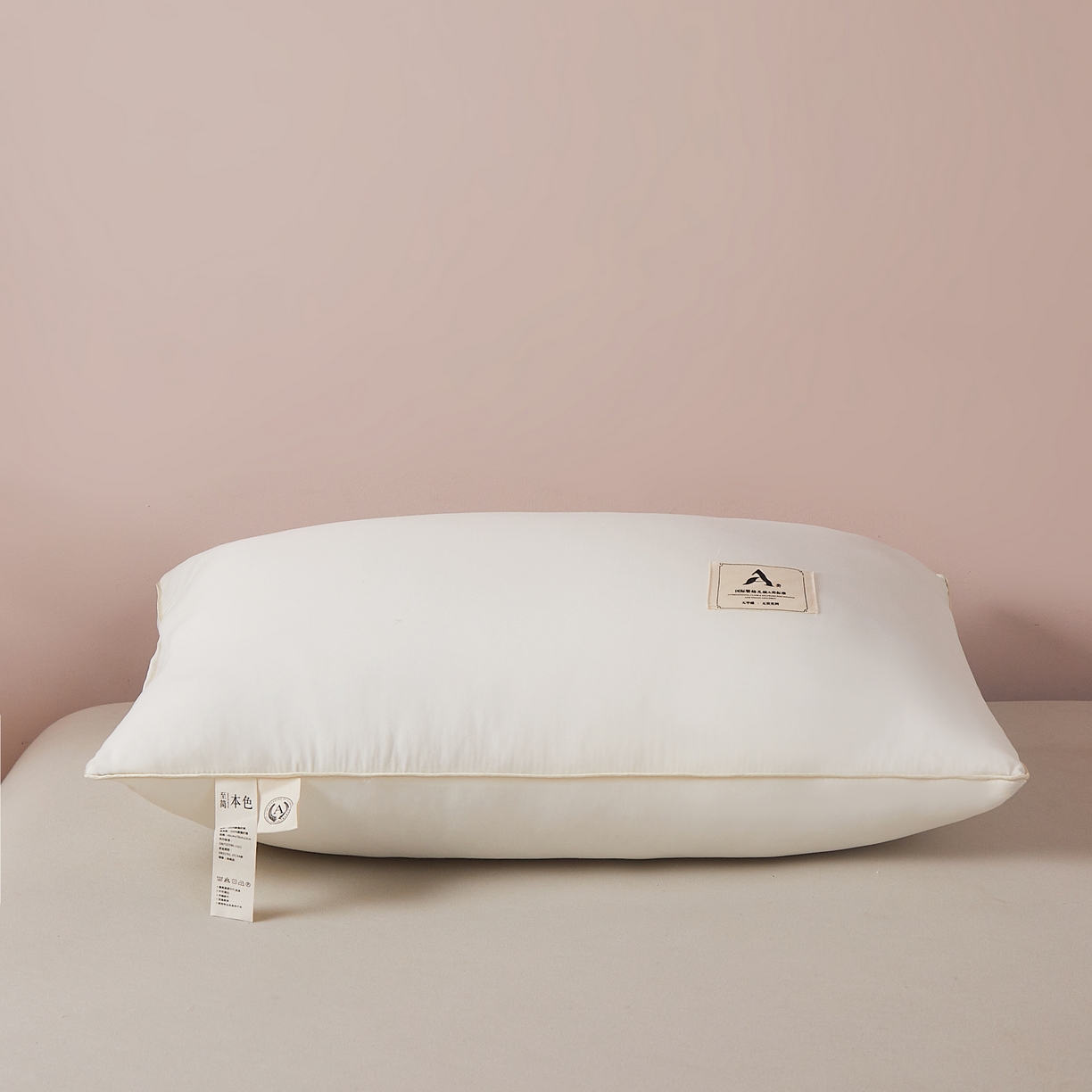 91家纺网 家纺一手货源 找家纺 凯森家纺 2024新款学生枕头枕芯单人枕芯羽丝绒酒店枕头 米色单边-单只装
