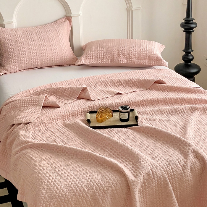 91家纺网 家纺一手货源 找家纺 沐纯家居 2024新款纯色天丝床盖 蜜桃粉