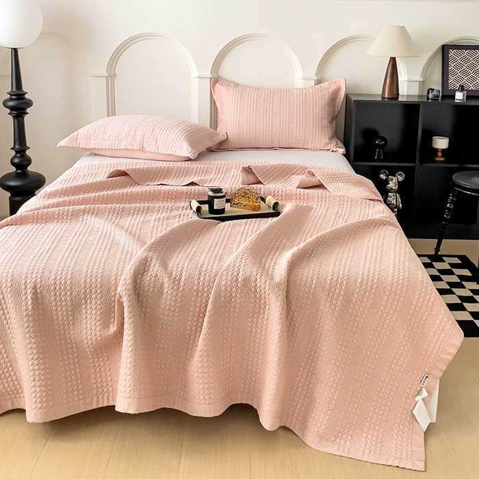 91家纺网 家纺一手货源 找家纺 沐纯家居 2024新款纯色天丝床盖 蜜桃粉