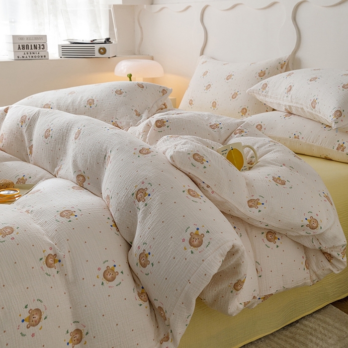 91家纺网 家纺一手货源 找家纺 蜜柚 2024新款全棉双层皱皱纱四件套 饼干熊