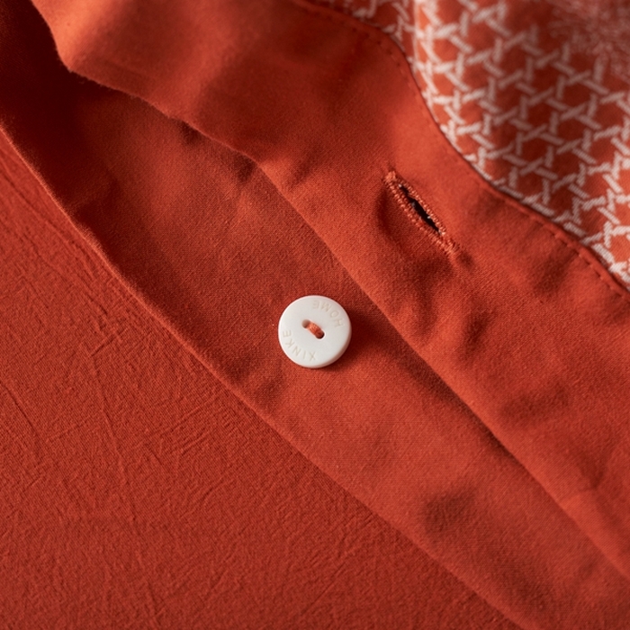 91家纺网 家纺一手货源 找家纺 安莱生活 2024年新品高端双层纱大提花工艺款缤纷花妍纽扣款 缤纷花妍纽扣款-橘红